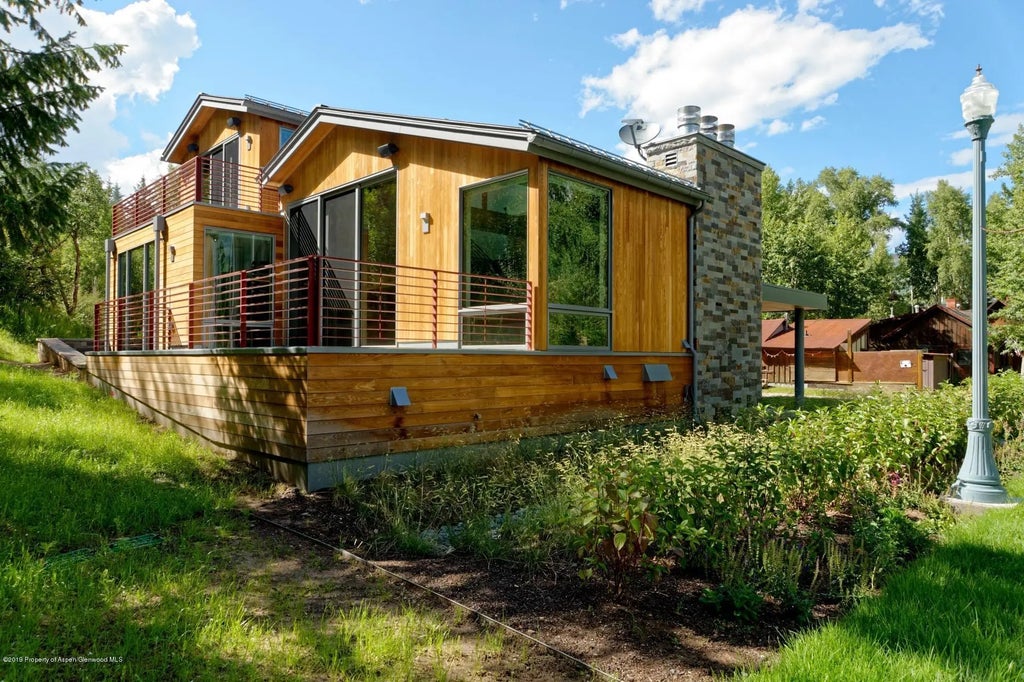 25 of 32 - 217 S Third Street, Aspen, CO