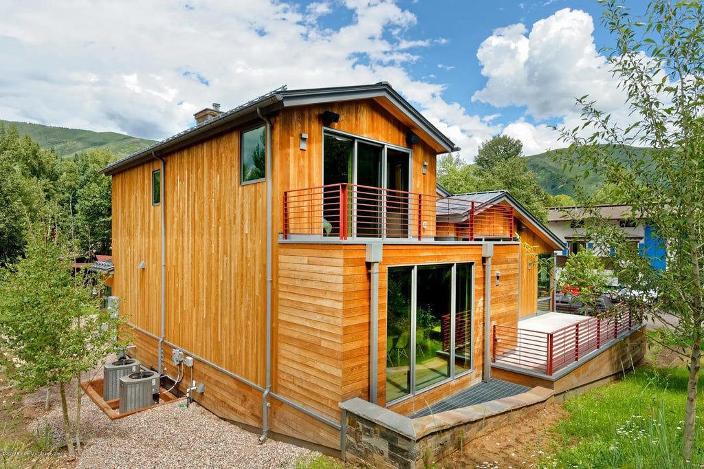 27 of 32 - 217 S Third Street, Aspen, CO