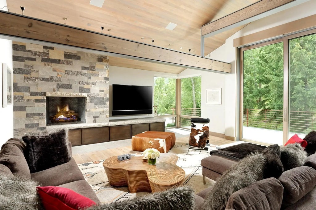 4 of 32 - 217 S Third Street, Aspen, CO