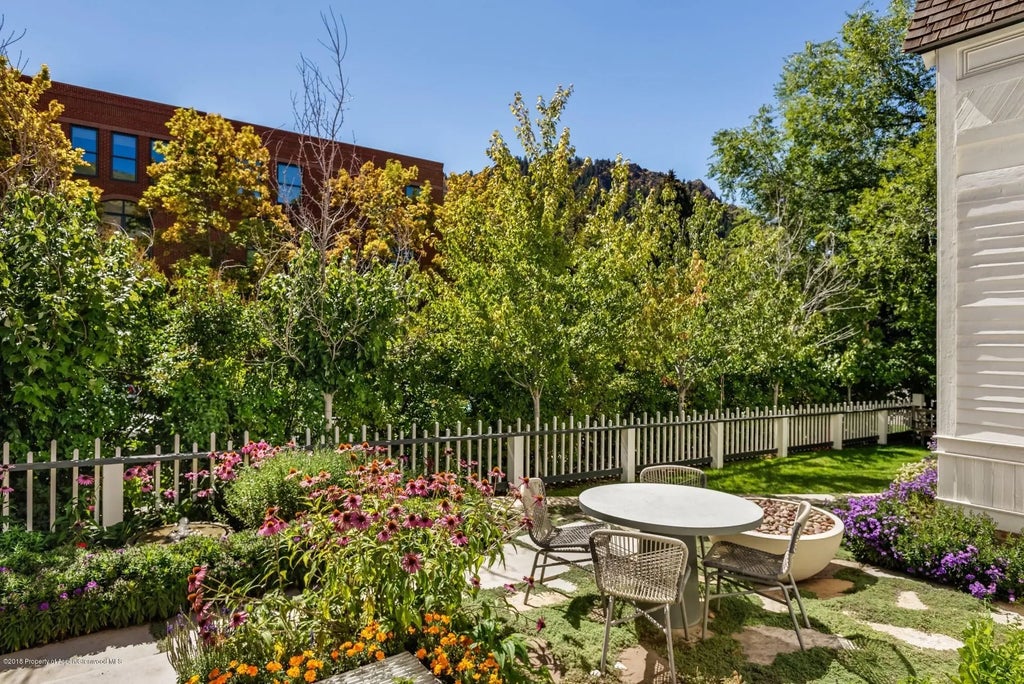 26 of 31 - 202 N Monarch Street, Aspen, CO