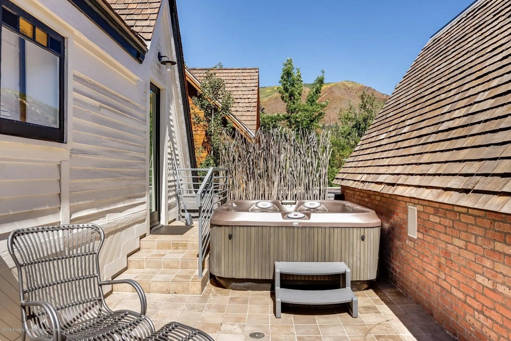 27 of 31 - 202 N Monarch Street, Aspen, CO