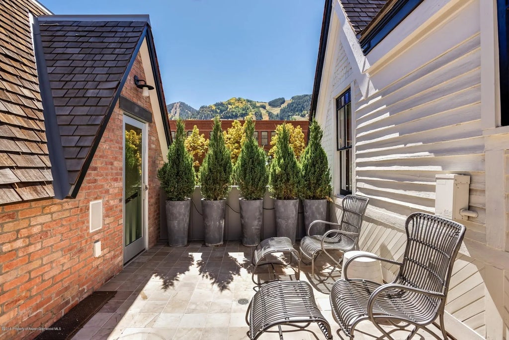 29 of 31 - 202 N Monarch Street, Aspen, CO