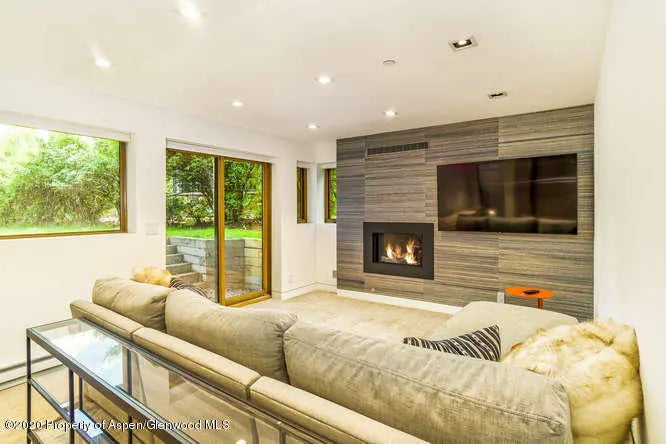 18 of 26 - 1250 Snowbunny Lane, Aspen, CO