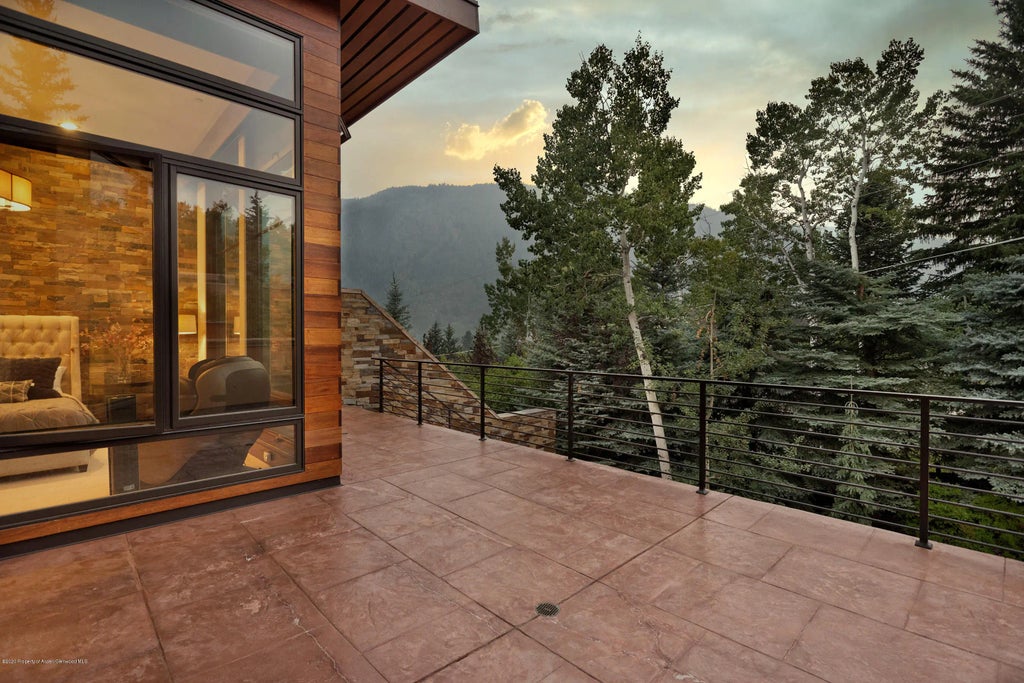 11 of 24 - 138 W Lupine Drive, Aspen, CO