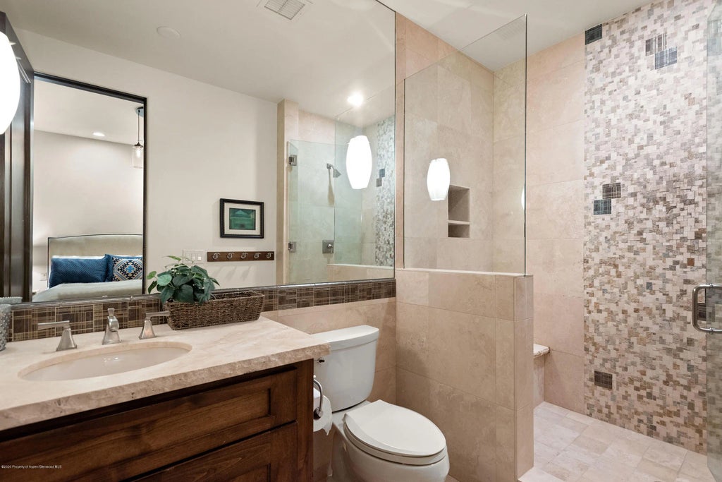 20 of 24 - 138 W Lupine Drive, Aspen, CO