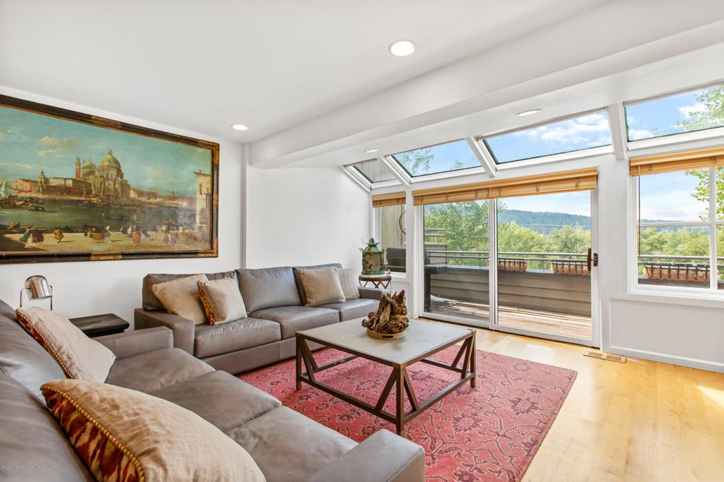 1 of 26 - 100 N 8th Street Unit 29, Aspen, CO