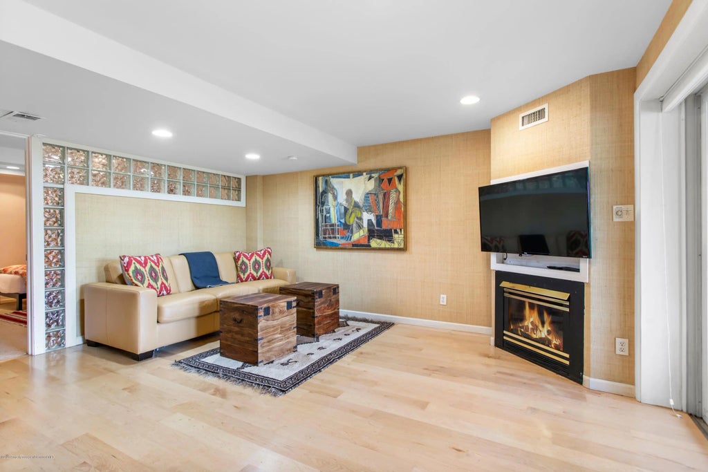 20 of 26 - 100 N 8th Street Unit 29, Aspen, CO