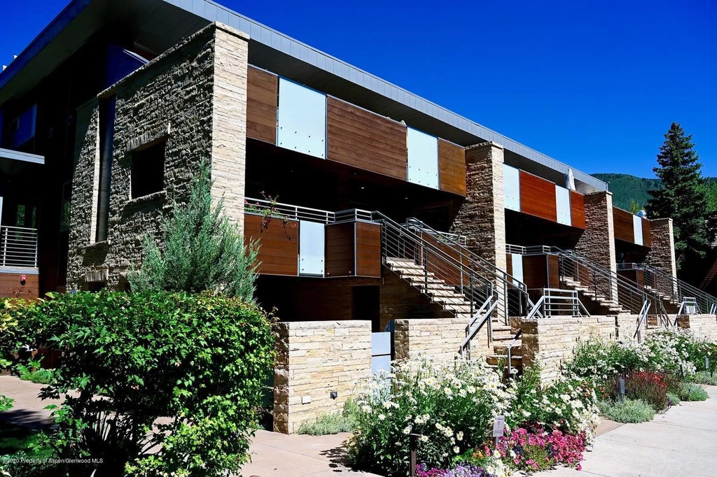 12 of 12 - 100 E Cooper Avenue 12, Aspen, CO