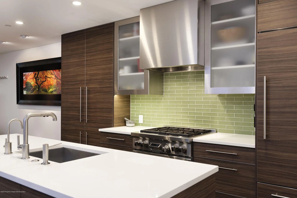 4 of 12 - 100 E Cooper Avenue 12, Aspen, CO