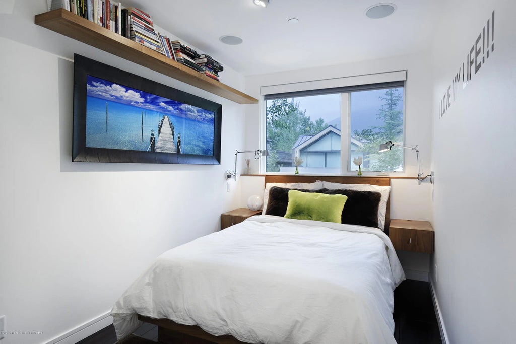 7 of 12 - 100 E Cooper Avenue 12, Aspen, CO