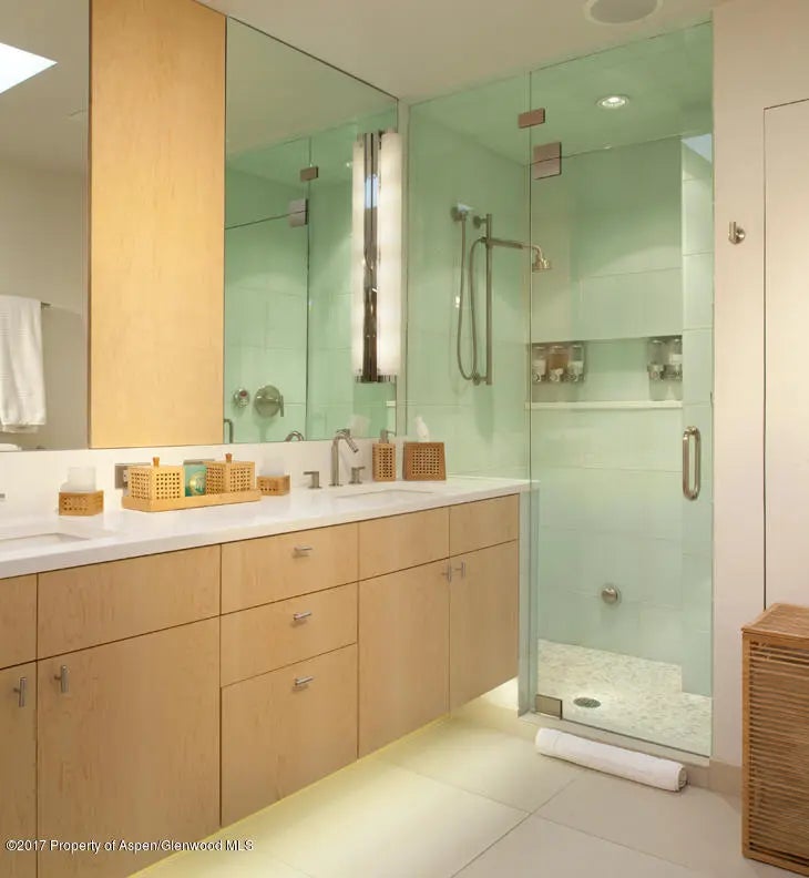 8 of 13 - 205 E Durant Avenue 3h, Aspen, CO