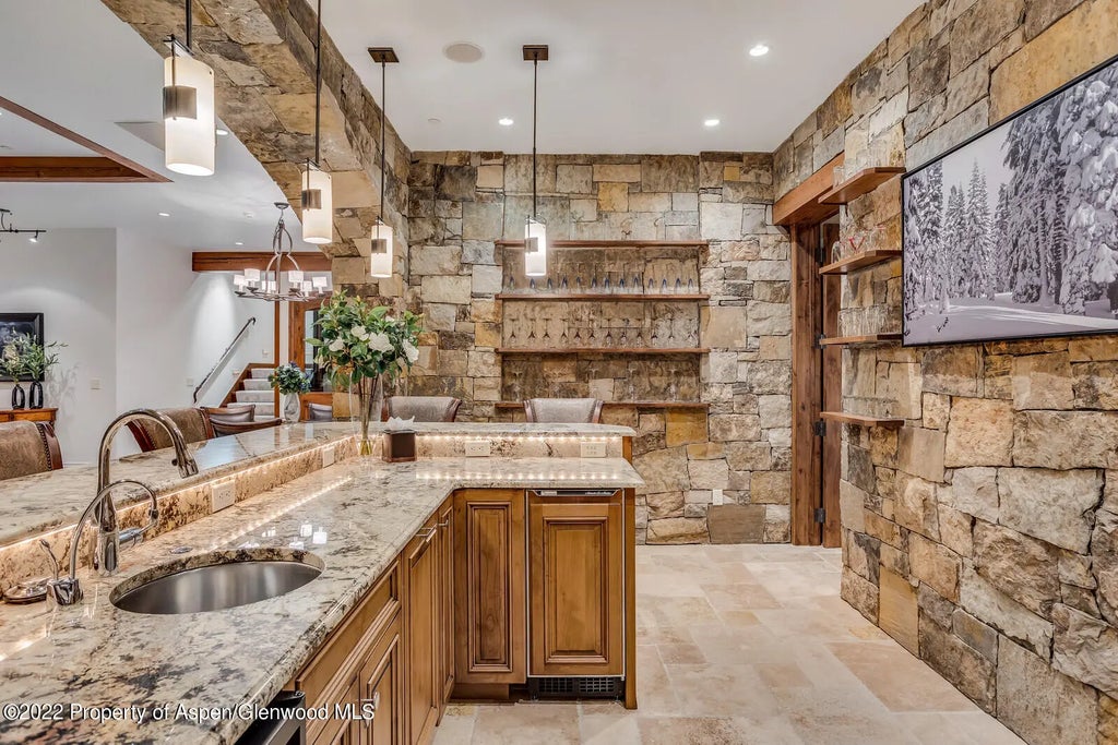 39 of 81 - 900 Waters Avenue, Aspen, CO