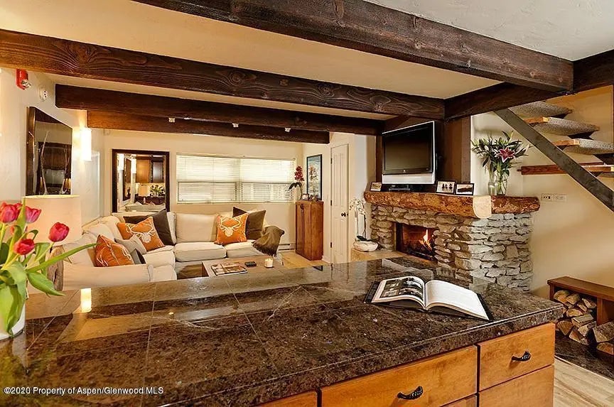 5 of 15 - 914 Waters Avenue 19, Aspen, CO