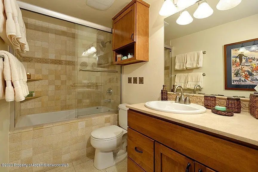 8 of 15 - 914 Waters Avenue 19, Aspen, CO