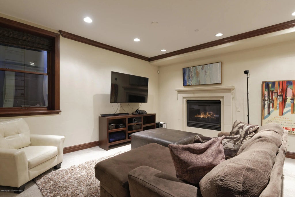 22 of 32 - 42701 Highway 82 Unit #a, Aspen, CO