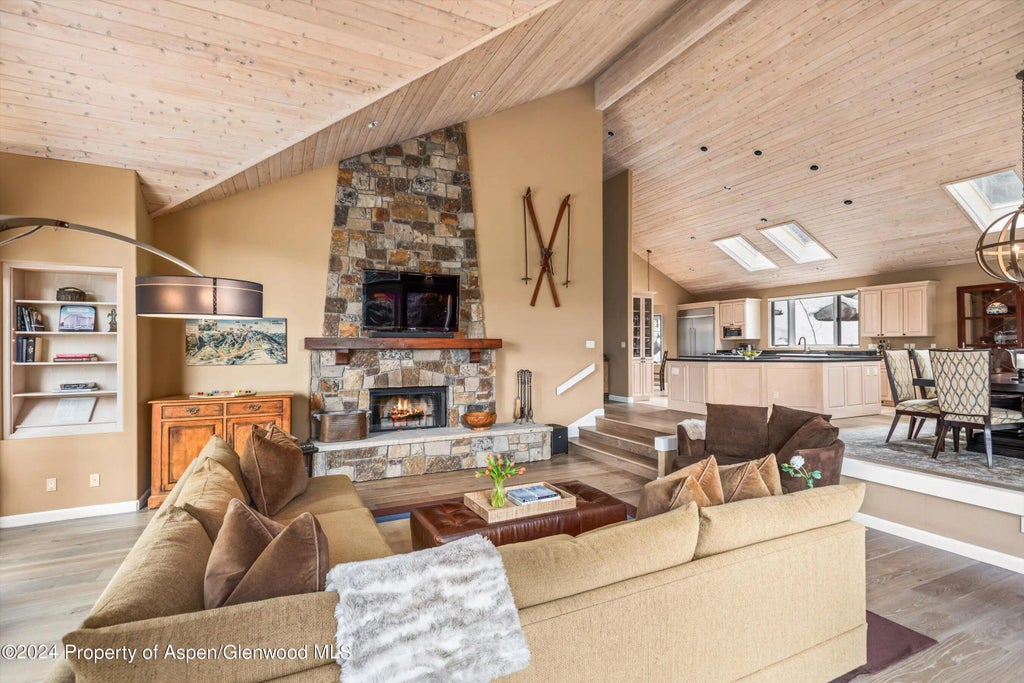 4 of 33 - 18 Edgewood Lane, Snowmass Village, CO