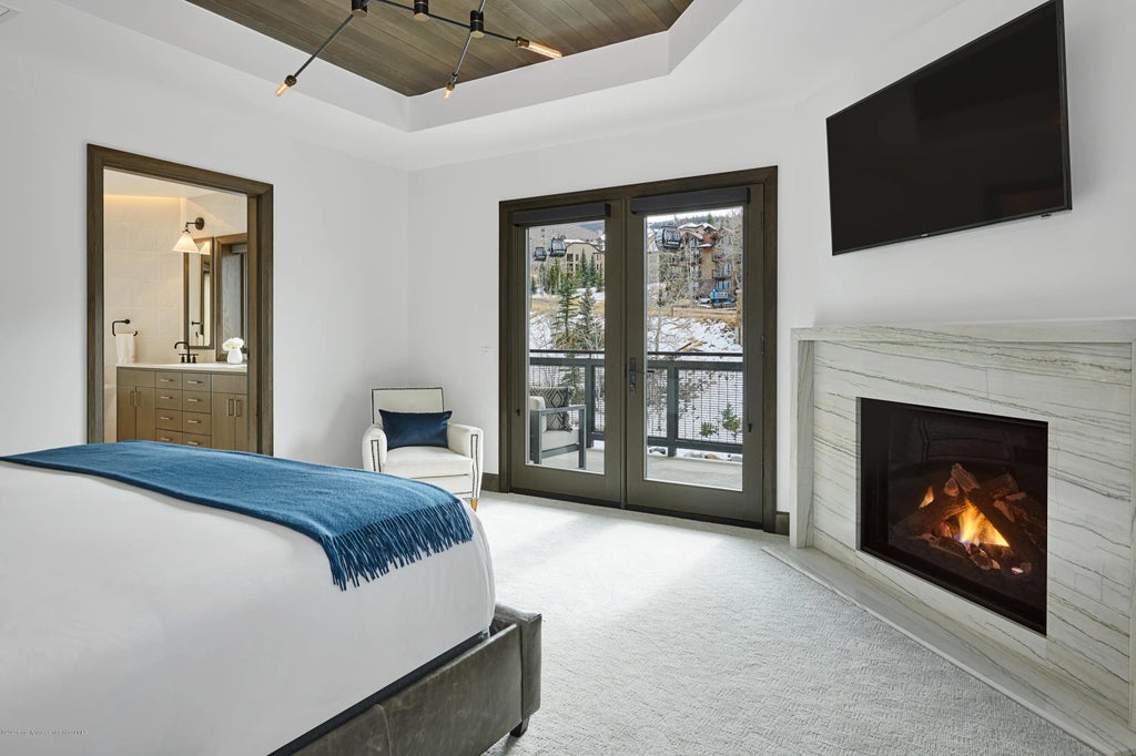 8 of 27 - 65 Wood Road 433, Snowmass Village, CO