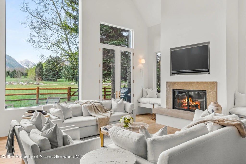 21 of 42 - 1495 Homestake Drive 2, Aspen, CO