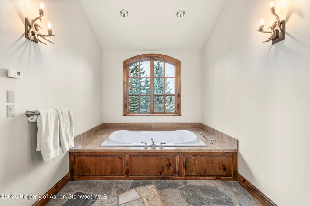 30 of 42 - 1495 Homestake Drive 2, Aspen, CO