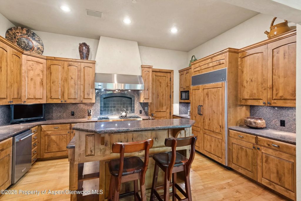 14 of 49 - 64 Prospector Road Unit 7, Aspen, CO