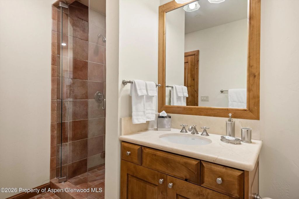 47 of 49 - 64 Prospector Road Unit 7, Aspen, CO