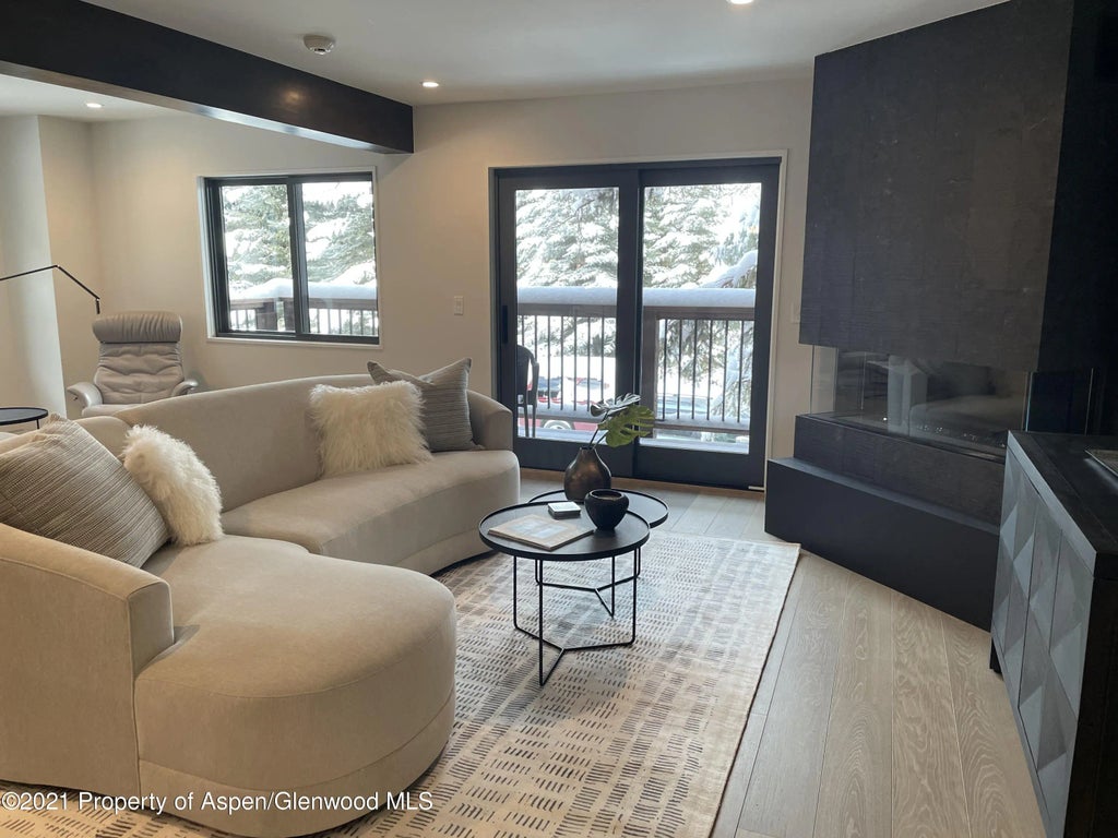 1 of 33 - 650 S Monarch Street 7, Aspen, CO