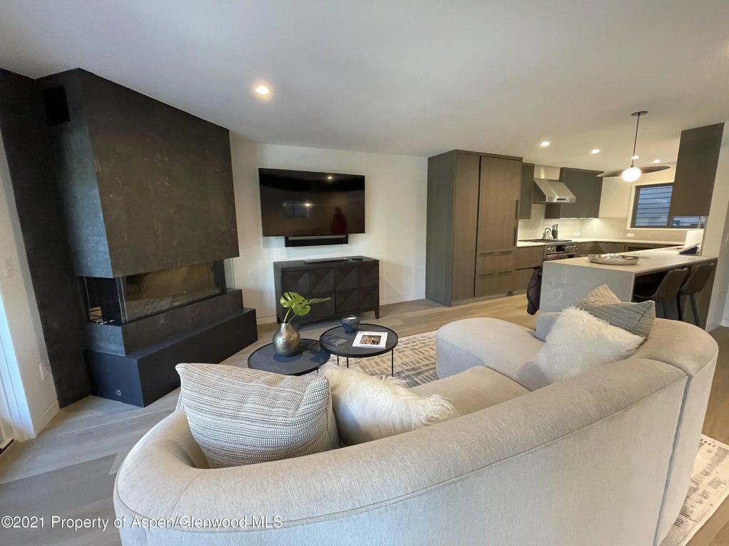 9 of 33 - 650 S Monarch Street 7, Aspen, CO