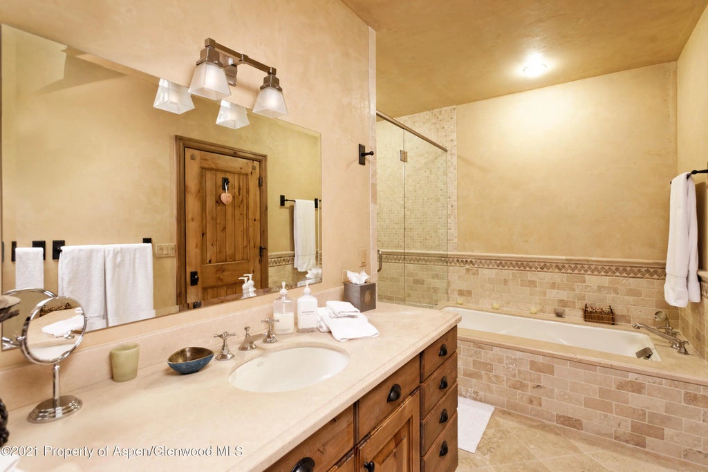 16 of 30 - 938 S Mill Street, Aspen, CO