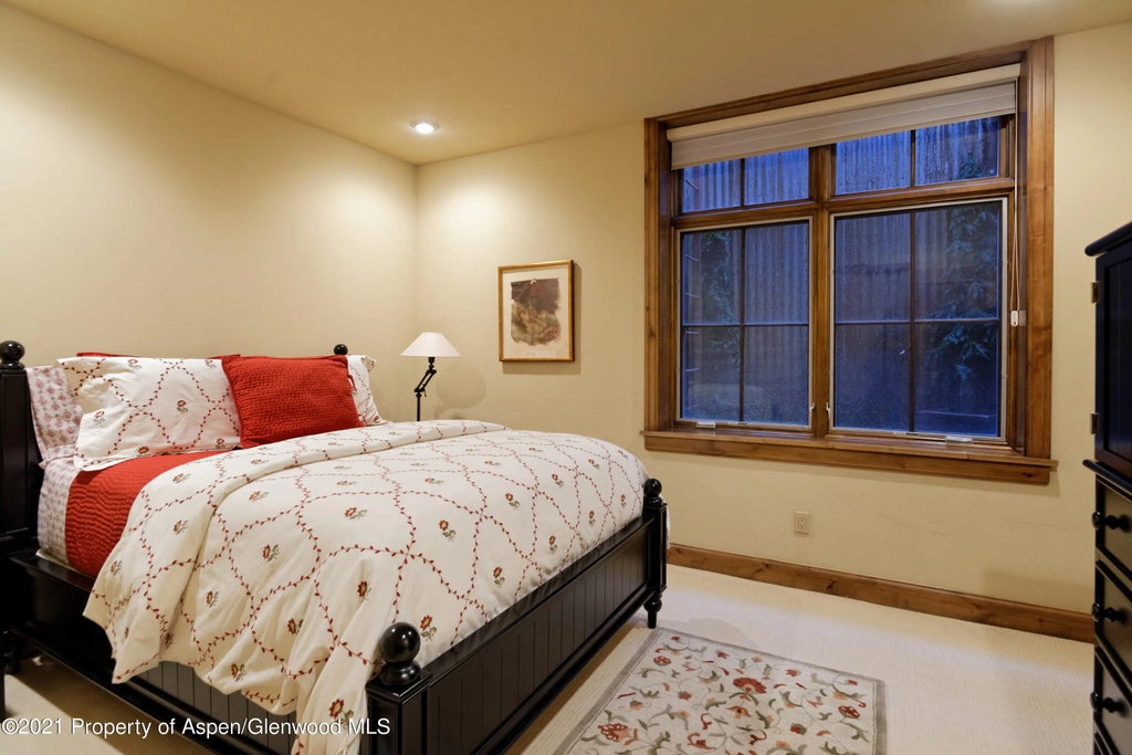 17 of 30 - 938 S Mill Street, Aspen, CO