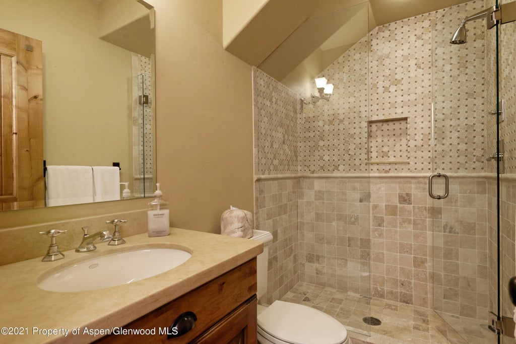 18 of 30 - 938 S Mill Street, Aspen, CO