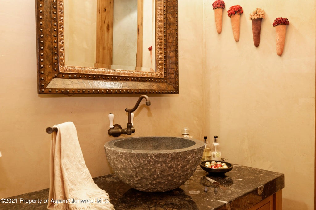 3 of 30 - 938 S Mill Street, Aspen, CO