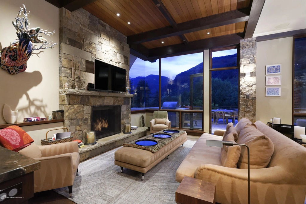 23 of 68 - 105 Exhibition Lane, Aspen, CO