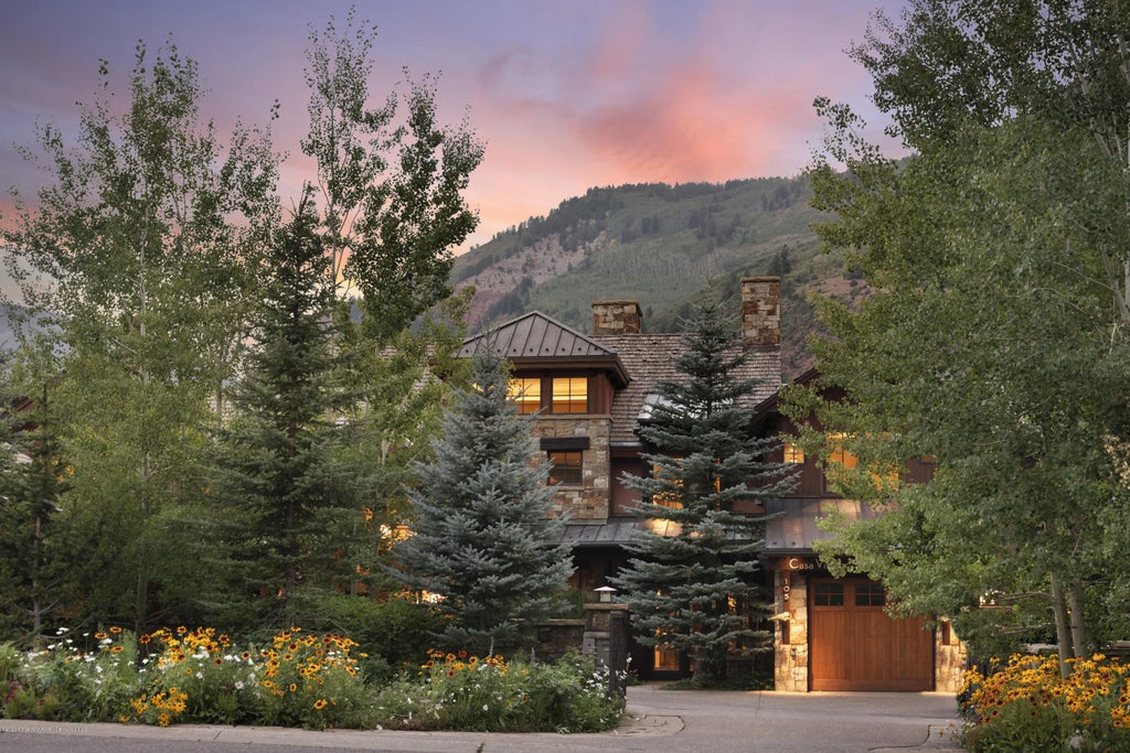5 of 68 - 105 Exhibition Lane, Aspen, CO