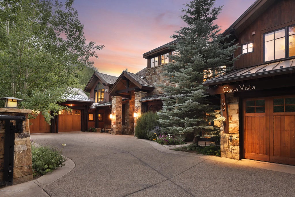 6 of 68 - 105 Exhibition Lane, Aspen, CO