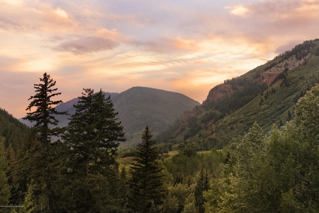 62 of 68 - 105 Exhibition Lane, Aspen, CO