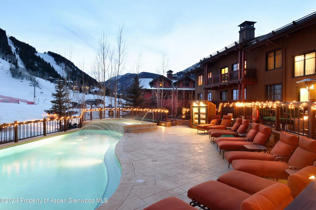 65 of 68 - 105 Exhibition Lane, Aspen, CO