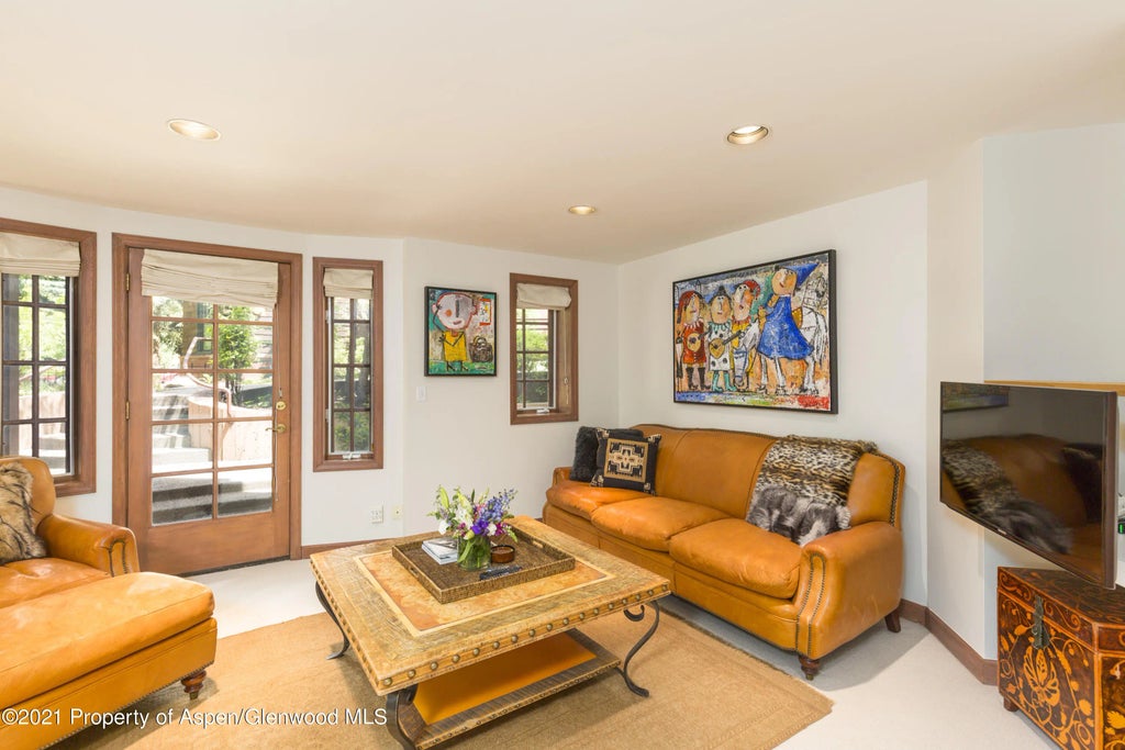 10 of 21 - 777 Ute Avenue #5, Aspen, CO