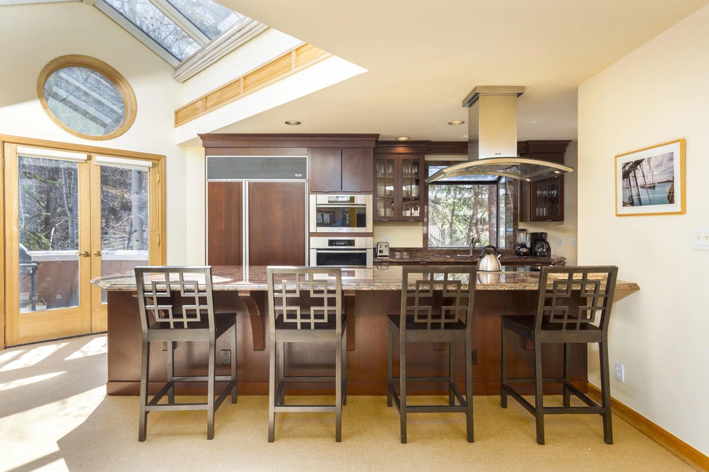 6 of 17 - 777 Ute Avenue #4, Aspen, CO