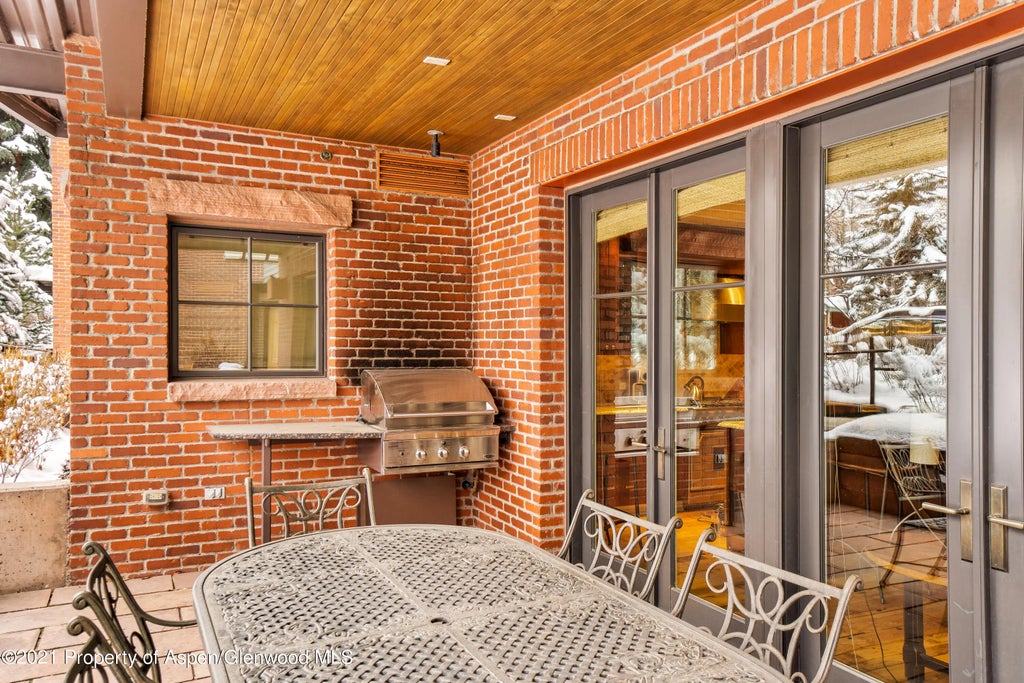 18 of 21 - 101 N Spring Street 102, Aspen, CO