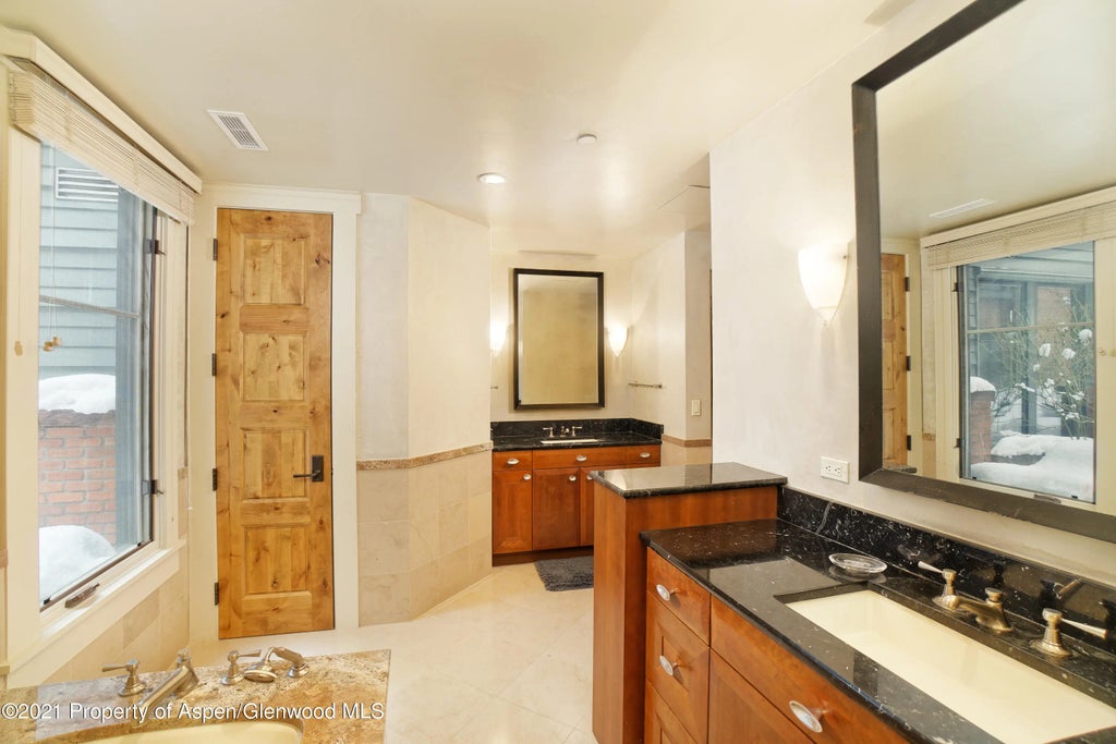 8 of 21 - 101 N Spring Street 102, Aspen, CO