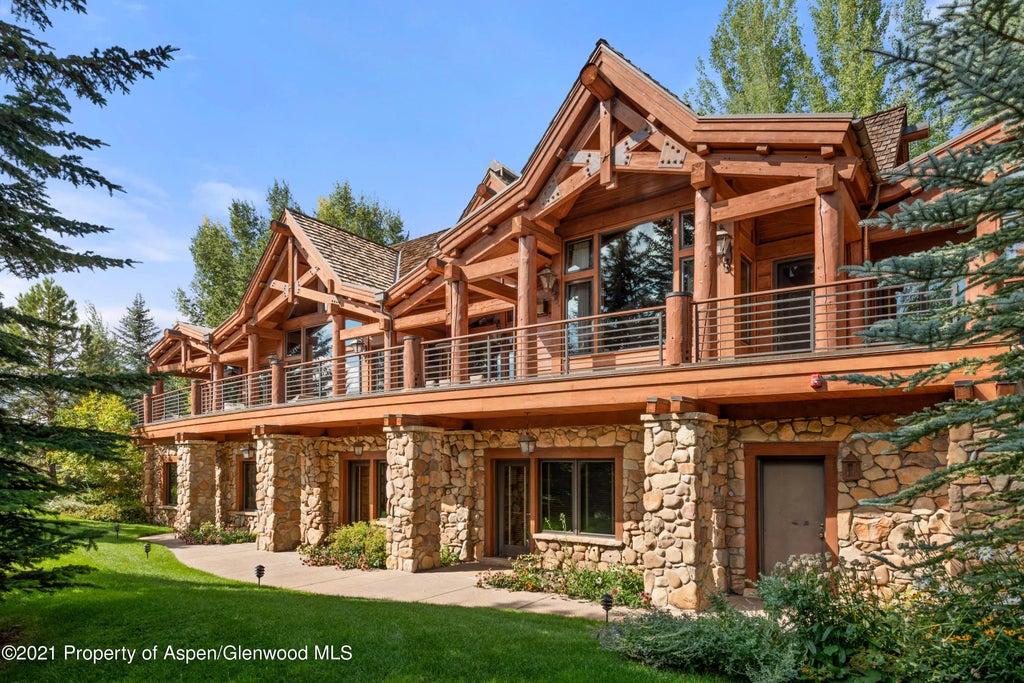 1 of 43 - 411 Willoughby Way, Aspen, CO