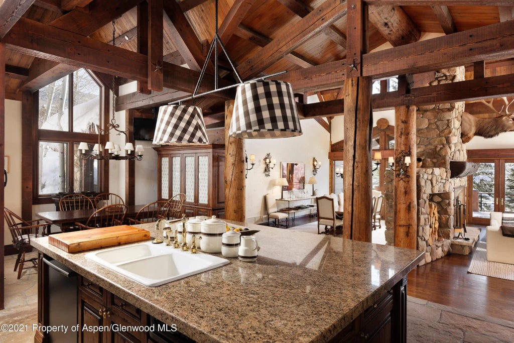 14 of 43 - 411 Willoughby Way, Aspen, CO