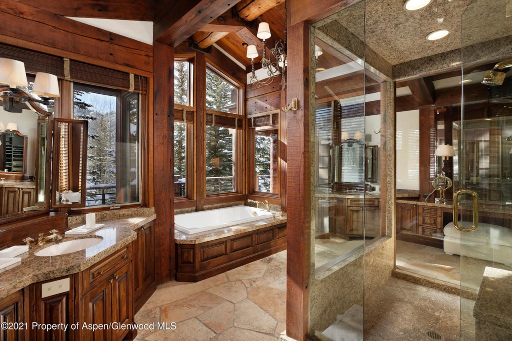 18 of 43 - 411 Willoughby Way, Aspen, CO