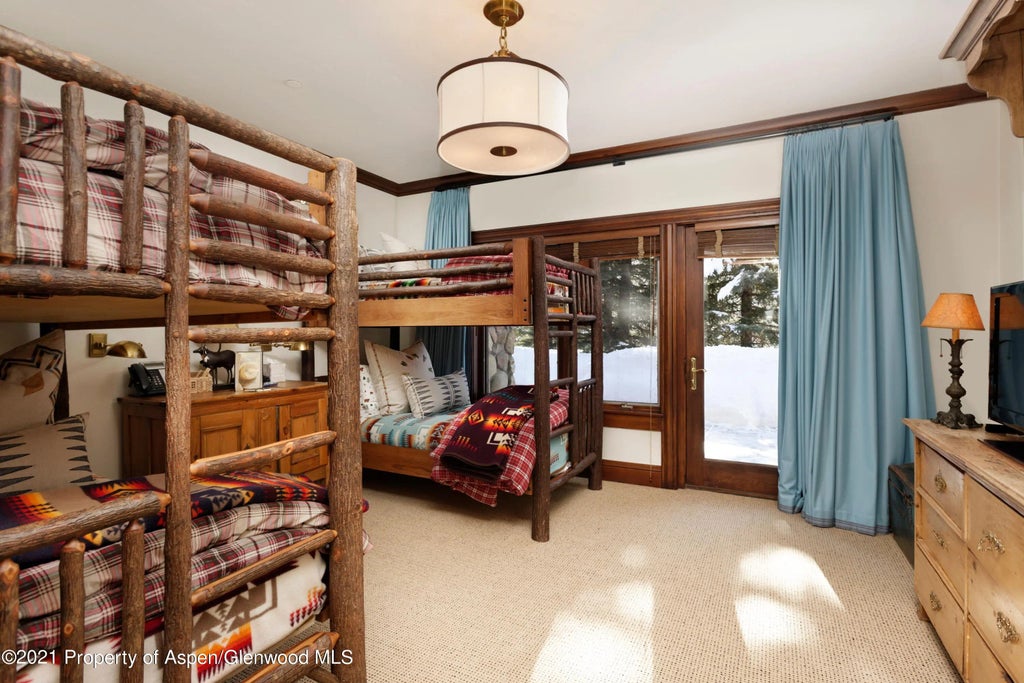 21 of 43 - 411 Willoughby Way, Aspen, CO