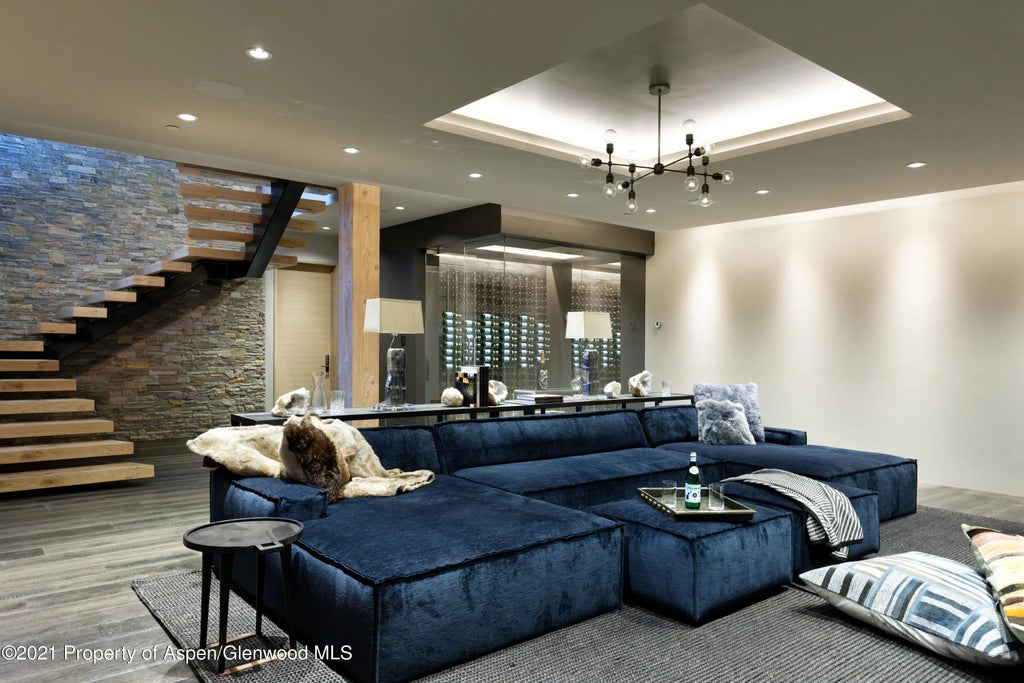 37 of 49 - 651 Pfister Drive, Aspen, CO