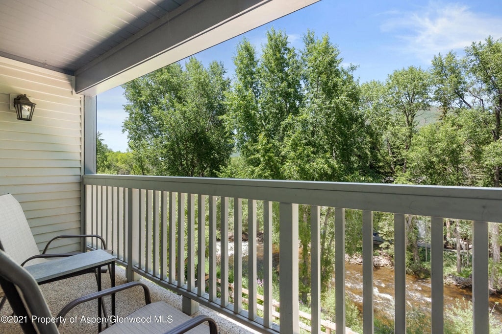12 of 14 - 916 E Hopkins Avenue 204, Aspen, CO