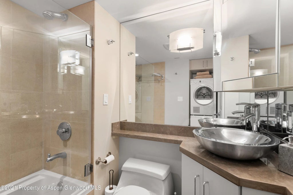 9 of 14 - 916 E Hopkins Avenue 204, Aspen, CO