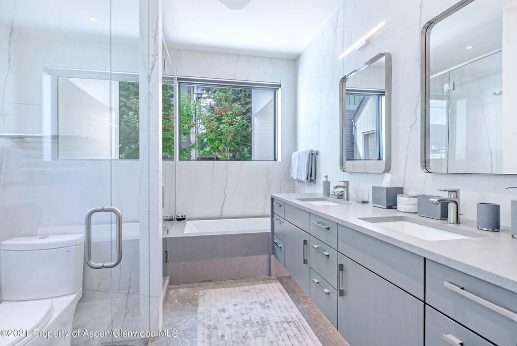 10 of 21 - 210 S 1st Street, Aspen, CO