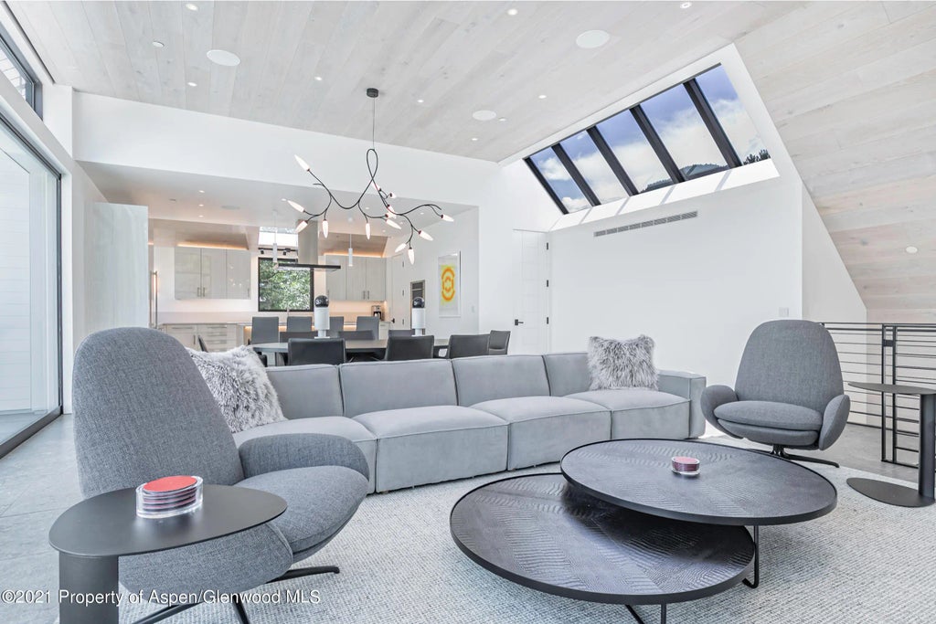 4 of 21 - 210 S 1st Street, Aspen, CO