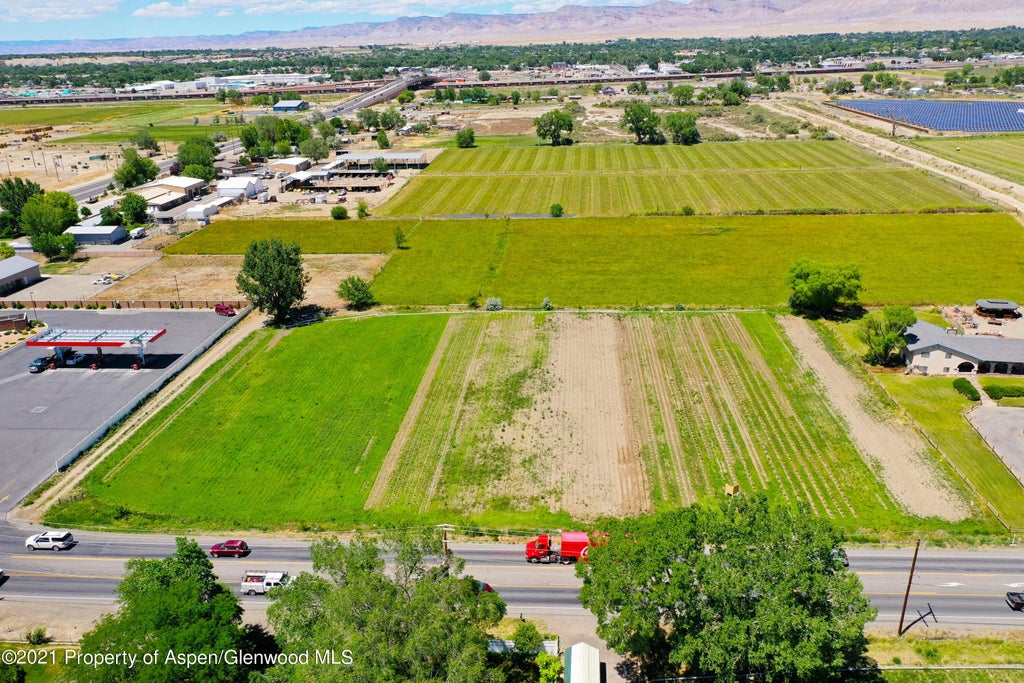 6 of 10 - 2910 D Road, Grand Junction, CO